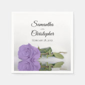 長エレガント茎ラベンダーパープルバラ結婚ズ スタンダードカクテルナプキン (正面)