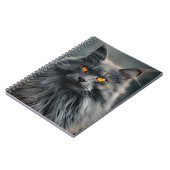 長毛威厳のある猫ポートレートデザイン ノートブック (左側)