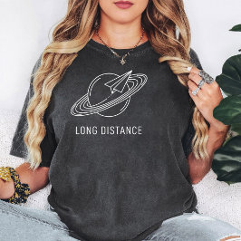 長距離ペーパー飛行機惑星デザイン Tシャツ