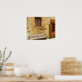 門前鬼神の壁の前の空のベンチ ポスター (キッチン)