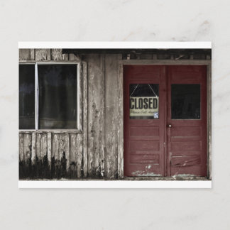 閉じた – 赤い古いドア ポストカード