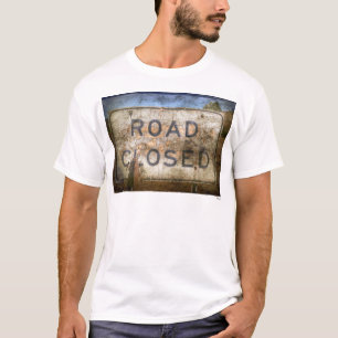 閉鎖される道 Tシャツ