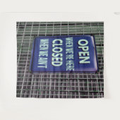 開いたおもしろい記号、閉じたおもしろい記号 タペストリー (正面(横))