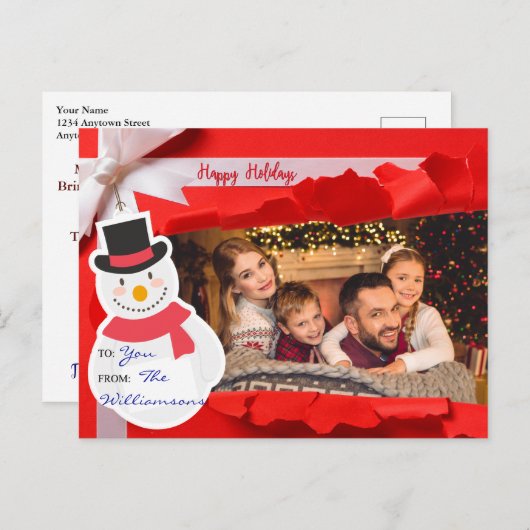 開いたギフトが家族の写真を明らかにする幸せな休日 ポストカード (正面/裏面)