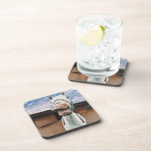 開いた口を持つ馬のクローズアップ コースター (右側)