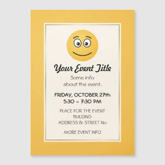 開いた目で微笑む顔 (正面)