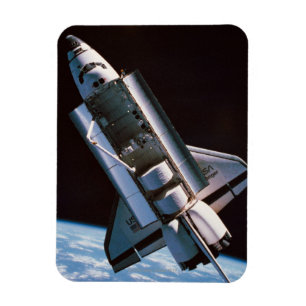 開いた貨物室が付いているスペースシャトル マグネット