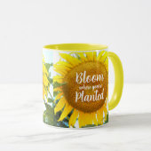 開花あなたは植えた黄色のひまわり マグカップ (正面右)