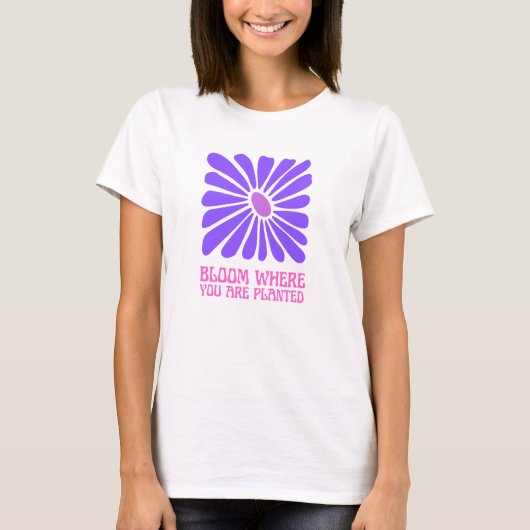 開花が植えられている場所 Tシャツ (正面)