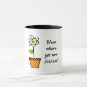 開花が植えられている場所II マグカップ (中央)
