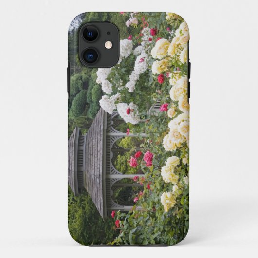 開花したバラとガゼボ+ローズガーデン Case-Mate iPhoneケース (裏面)