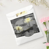 開花の枠を超える フェイバーバッグ (封をした状態)