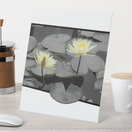 開花の枠を超える 台座サイン (インサイチュ)