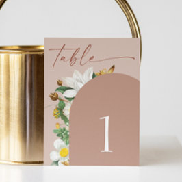 開花ヴィンテージ椿。淡い色のピンク結婚スクリプト テーブルナンバー