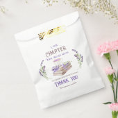 間もなく新しい章が始まります ラベンダー ブックス ベイビー シャワー フェイバーバッグ (封をした状態)