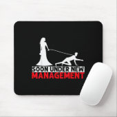 間もなく新しい管理体制で独身最後のパーティー マウスパッド (マウス)