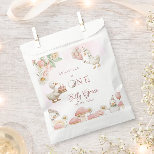 間抜けグースフラワーガーデンマッシュルーム1st誕生日 フェイバーバッグ (クリップ留めされた状態)