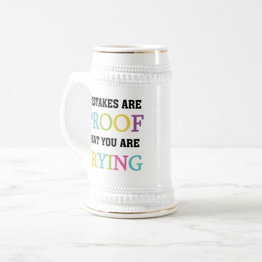 間違いはあなたが試みている証拠です ビールジョッキ (正面左)