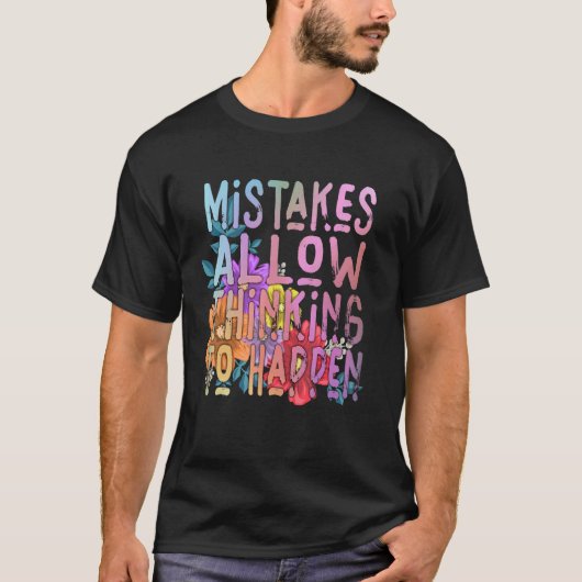 間違いは考える学校の数学のチームを起こす Tシャツ (正面)