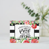 間違いは証明されている赤いバラのギフトを試している ポストカード (スタンド正面)