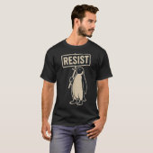 関税率グラフに抗議するペンギンに抵抗おもしろいする Tシャツ (正面フル)
