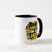 闇が私の光を暗くできない – 盲目 マグカップ (正面右)