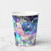 闇と光、暗いオパールの結晶： 紙コップ (左)