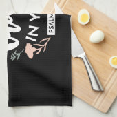 闇のフローラクリスチャン・アート – Psalm 56:3 キッチンタオル (四つ折り)