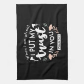 闇のフローラクリスチャン・アート – Psalm 56:3 キッチンタオル (縦)