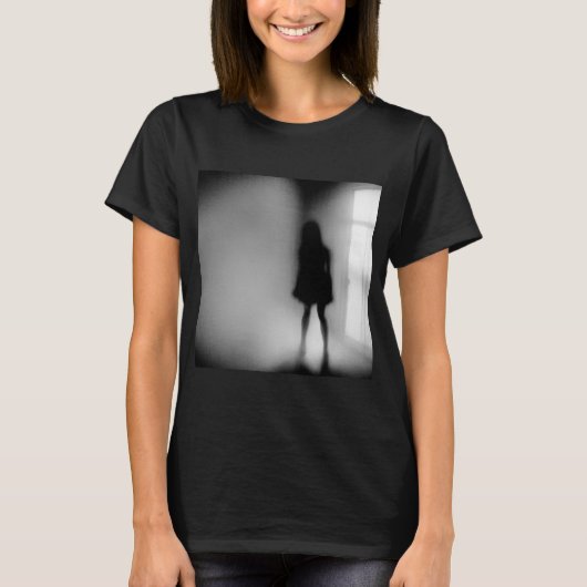 闇の向こう側 Tシャツ (正面)
