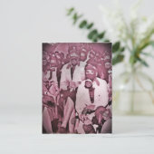 防毒マスクを使用した女性 ポストカード (スタンド正面)