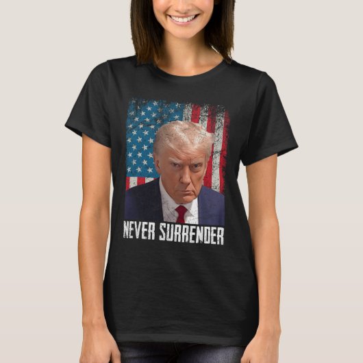 降伏トランプ・マグが2024年アメリカF大統領を撃った Tシャツ (正面)