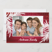 降雪エバーグリーン赤い写真クリスマス シーズンカード (正面)