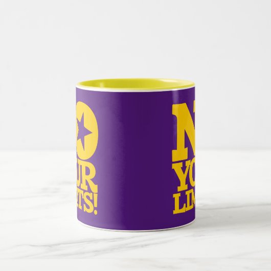 限界だ!金ゴールド文字パープルBG ツートーンマグカップ (中央)