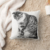 陰影ある猫の優雅さが漂う静かなコーナー クッション (ブランケット)