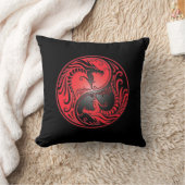 陰陽のドラゴン、赤および黒 クッション (ブランケット)