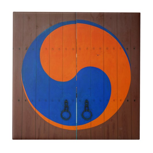 陰陽のマーク、韓国 タイル (正面)