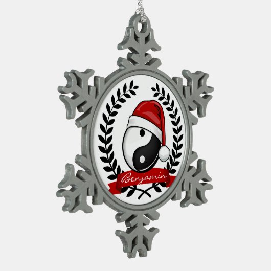 陰陽の記号の休日 スノーフレークピューターオーナメント (左)