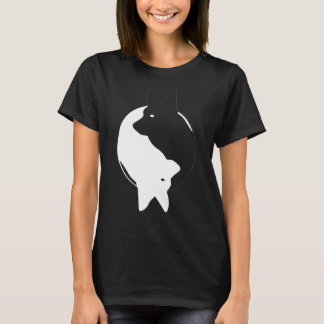 陰陽コーギー・ペンブロークシンボル 禅 瞑想 Tシャツ