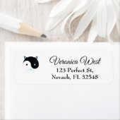 陰陽子猫イン青かわいい瞑想ヨガデザイン ラベル (インサイチュ)