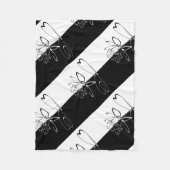 陰陽白黒ロータスブロッサム フリースブランケット (正面)