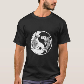 陰陽鯉魚芸術Tシャツ – エレガントな墨絵デザイン Tシャツ