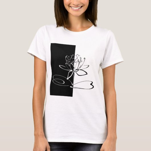 陰陽 黒と白の蓮の花 Tシャツ (正面)