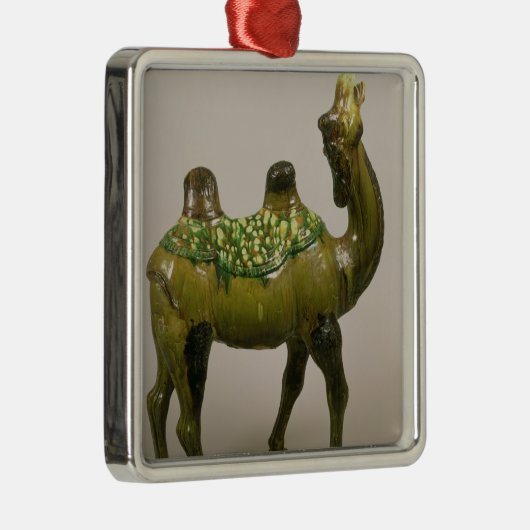 陶器の中国のな泣き叫ぶラクダ メタルオーナメント (右)