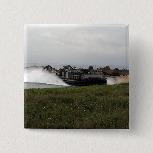 陸上の航空機のエアクシ来ョン 缶バッジ (正面)