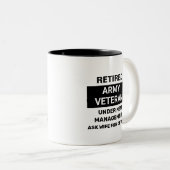 陸軍退職した退役軍人おもしろい退職 ツートーンマグカップ (正面右)
