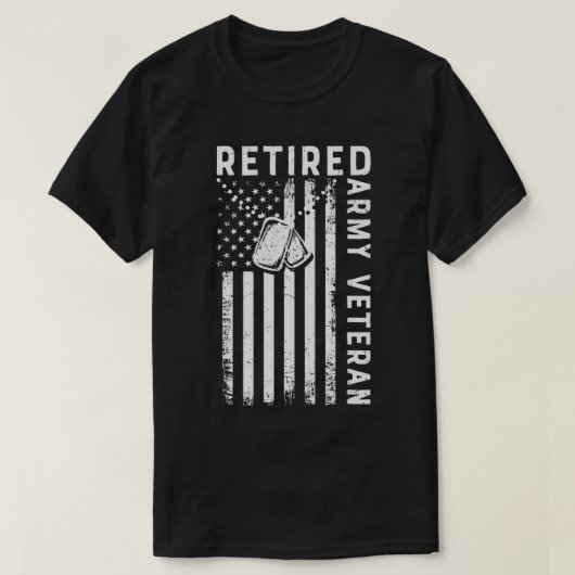 陸軍退職した退役軍人ドッグタグ米国国旗Tシャツ Tシャツ (デザイン正面)
