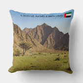 険しい山 クッション (正面)