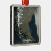 険しい雪をかぶったアンデス山脈 メタルオーナメント (右)