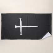 険しい3つの爪、 ネイルホワイトクロスクリスチャン ビーチタオル (正面)